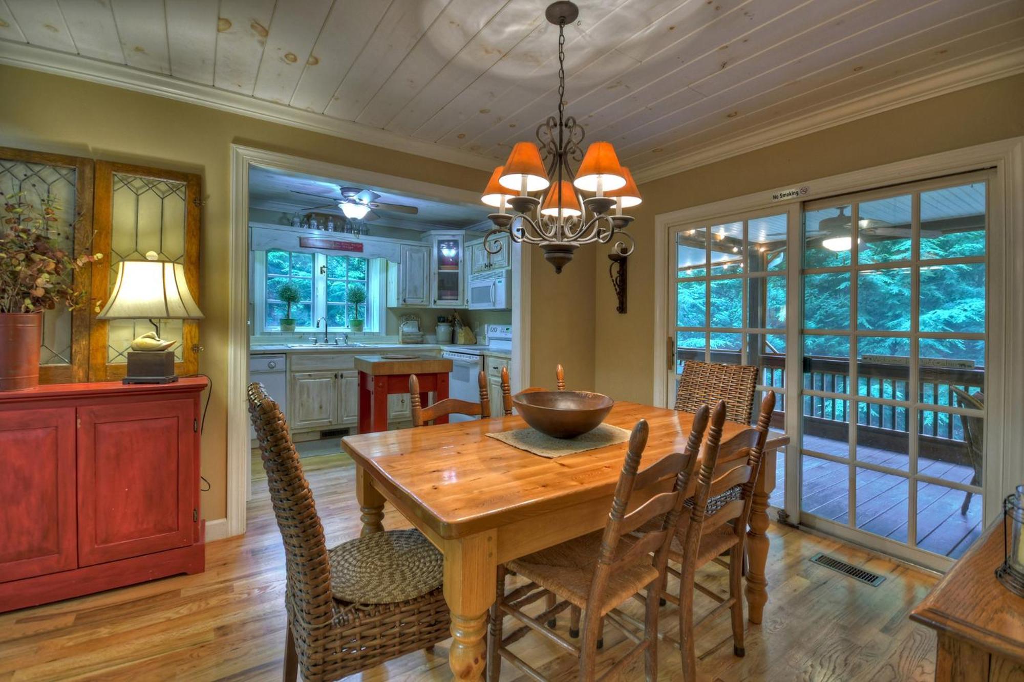Southern Living Cottage Cozy Up By The Fire Relax On The Porch And Enjoy Peaceful Surroundings 蓝岭 外观 照片