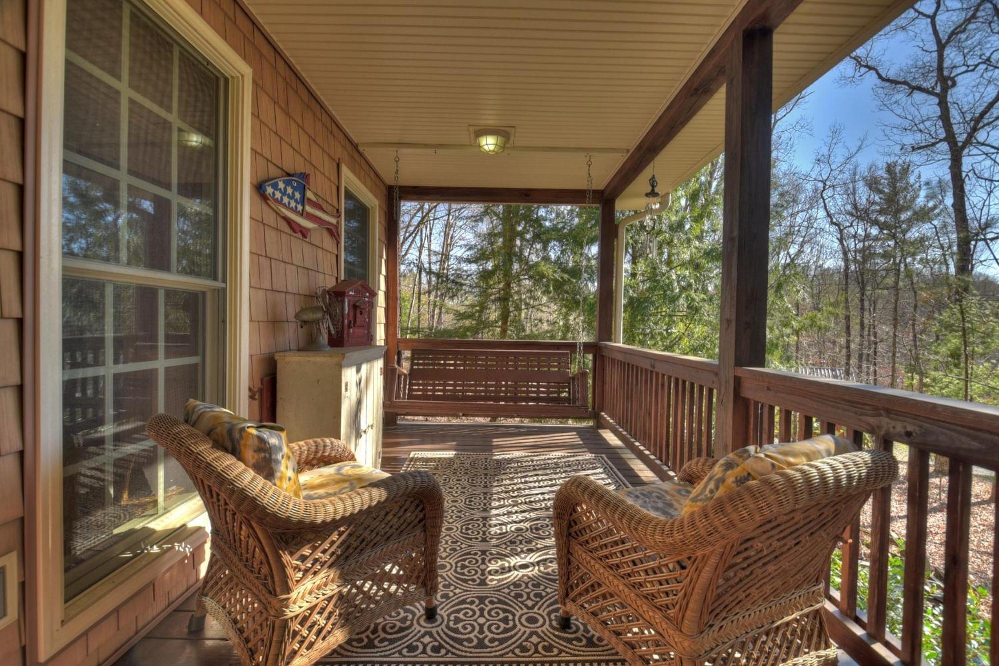 Southern Living Cottage Cozy Up By The Fire Relax On The Porch And Enjoy Peaceful Surroundings 蓝岭 外观 照片