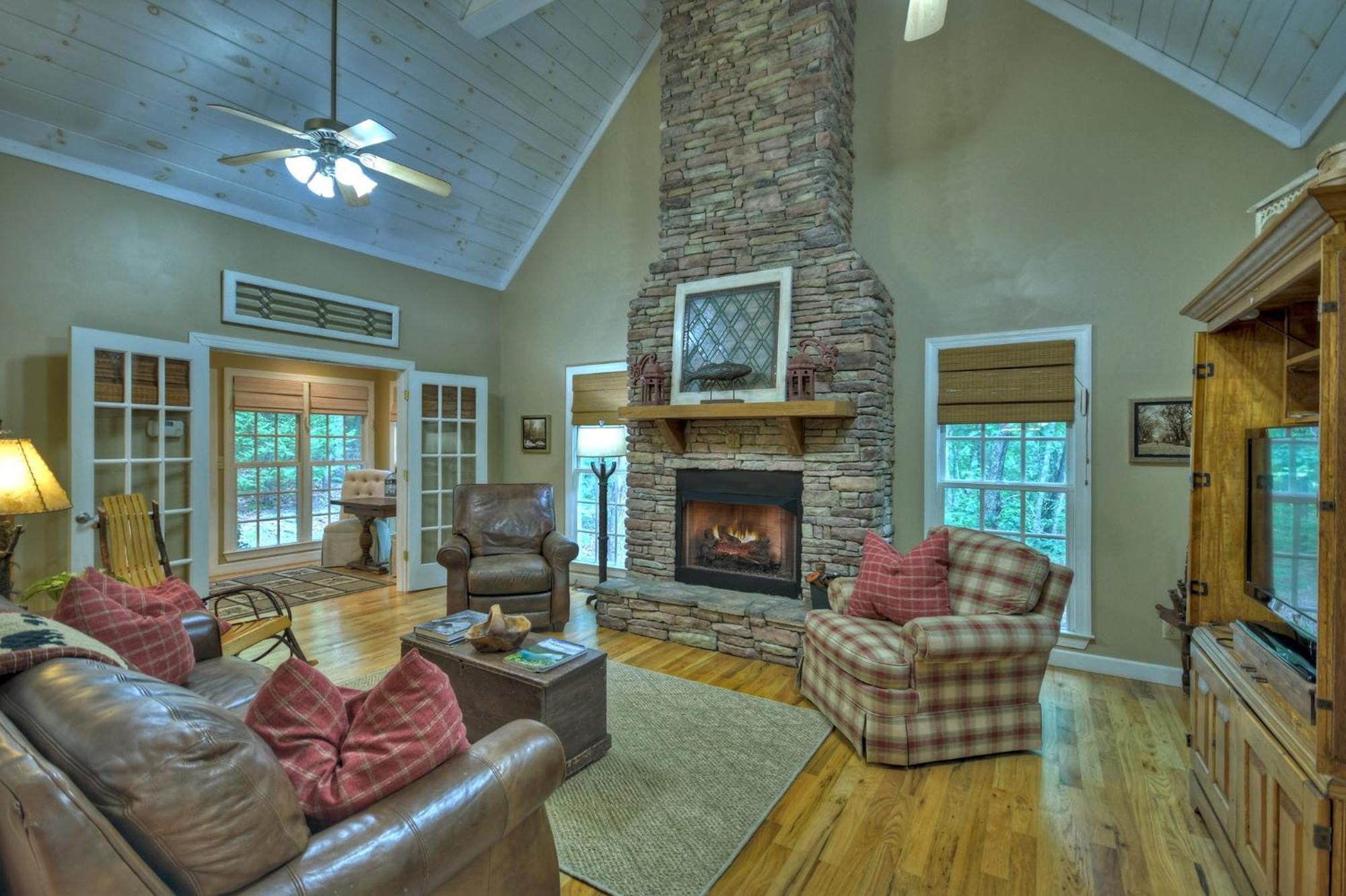 Southern Living Cottage Cozy Up By The Fire Relax On The Porch And Enjoy Peaceful Surroundings 蓝岭 外观 照片